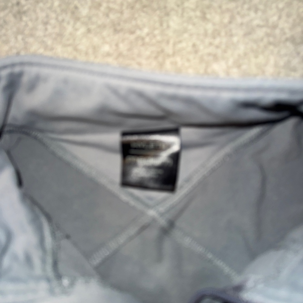 Hylete Full Zip - Picture 2 of 4
